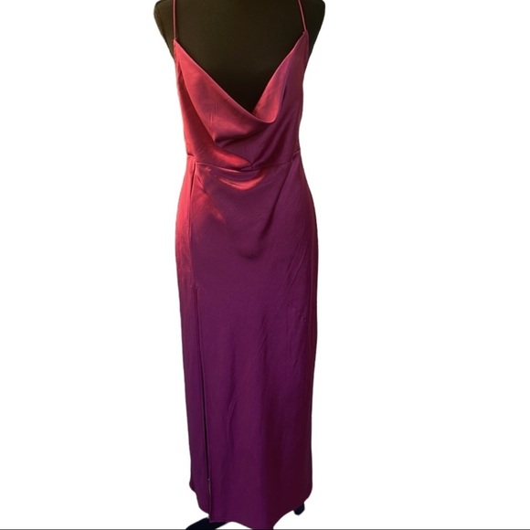 Princess Polly WALK THE LINE MAXI DRESS MAGENTA - Picture 4 of 9
